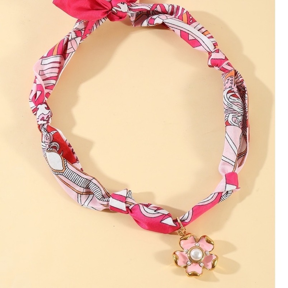 Pink Floral Scarf Necklace Faux Pearl Flower Pendant Tie Back Choker